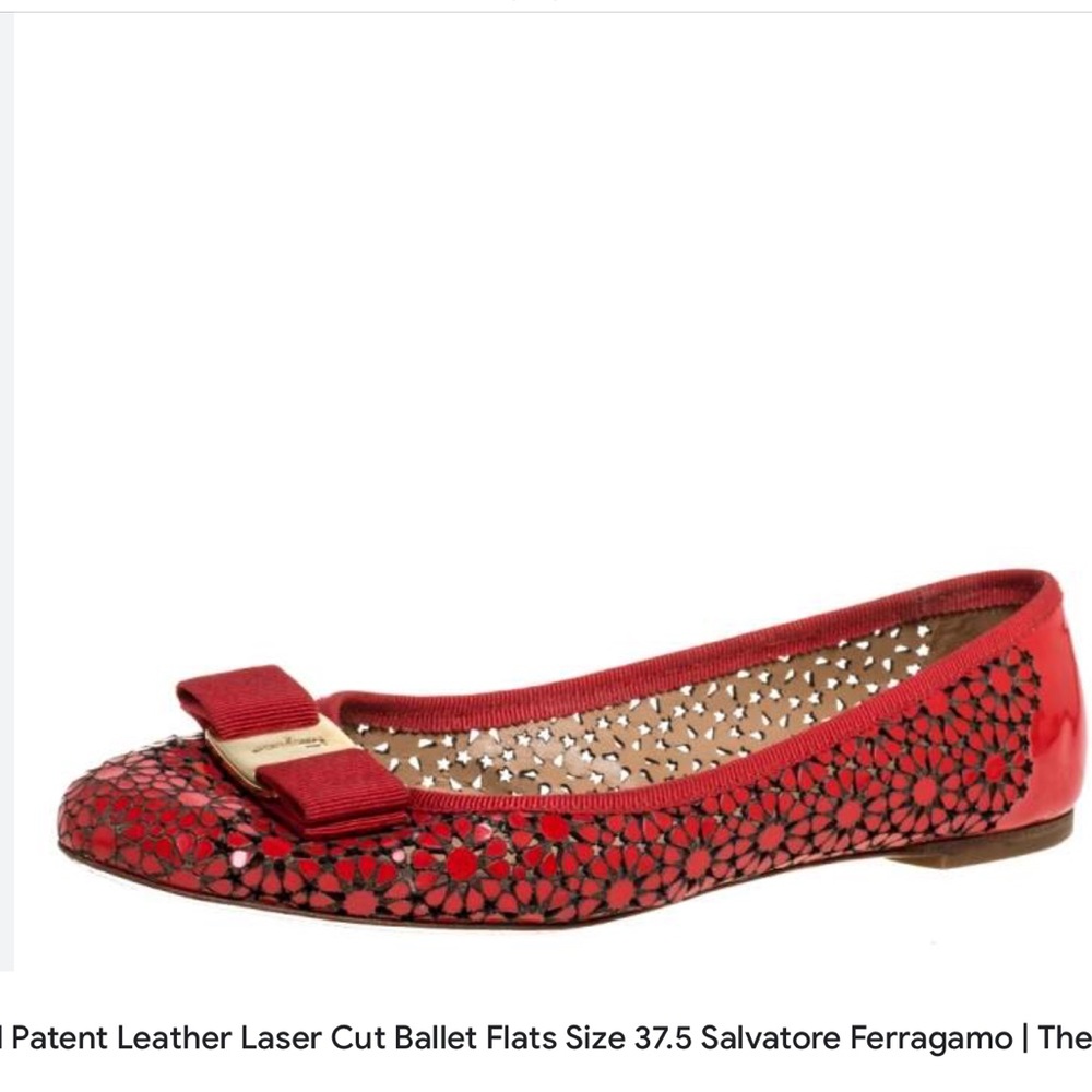 ⭐️SALVATORE FERRAGAMO Flats - Picture 2 of 11